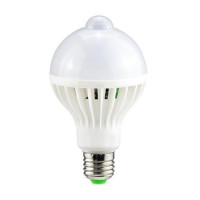 Лампа світлодіодна з датчиком руху E27, 9Вт LED